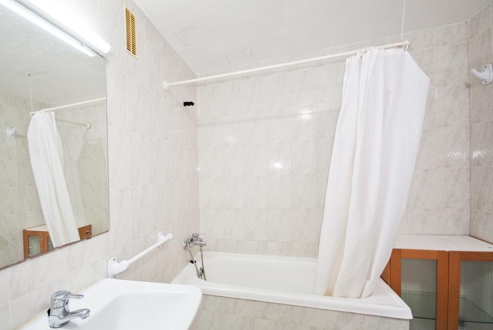 Apartamentos Llevant Port de Pollenca Bagian luar foto
