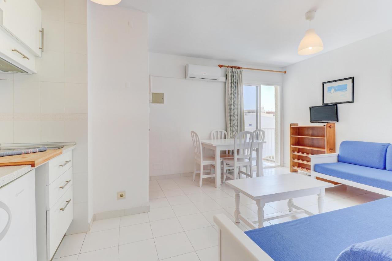 Apartamentos Llevant Port de Pollenca Bagian luar foto