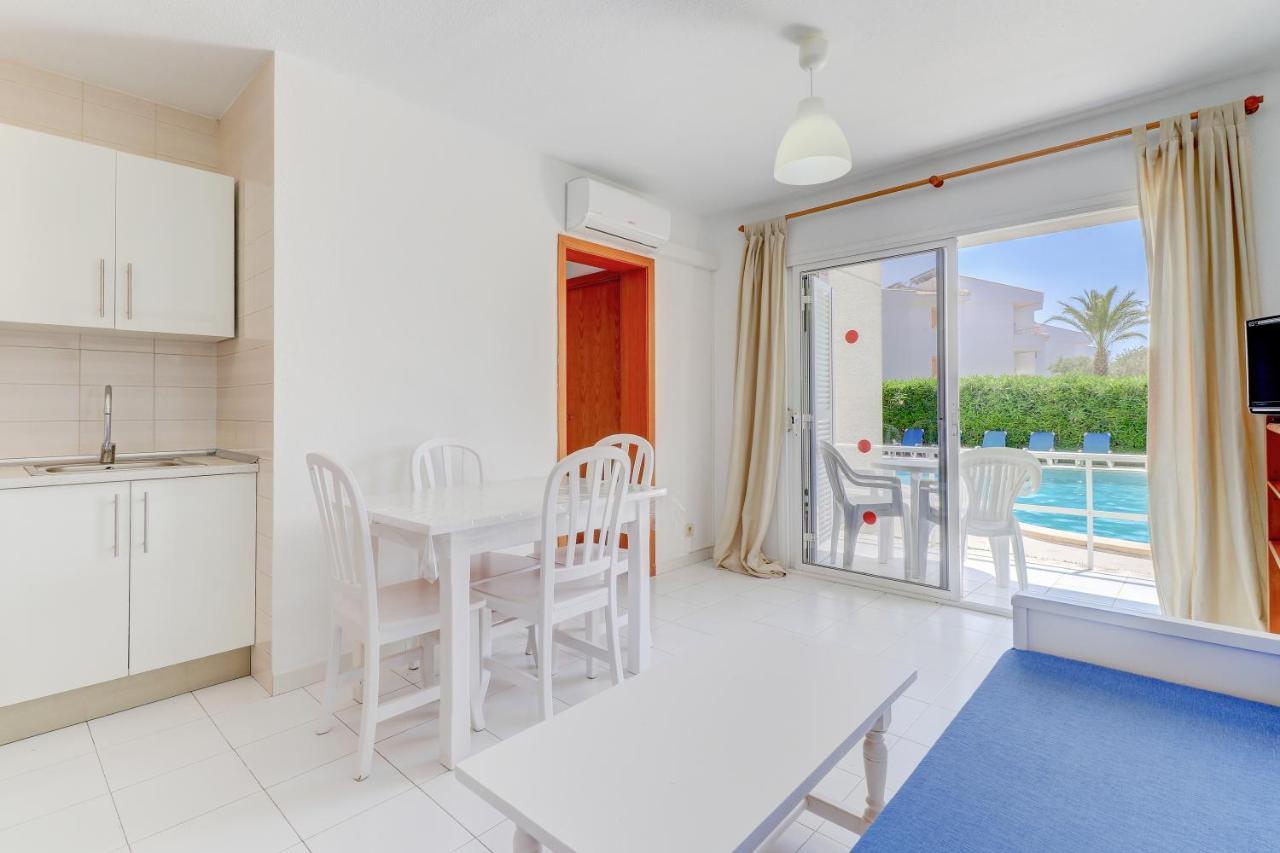 Apartamentos Llevant Port de Pollenca Bagian luar foto