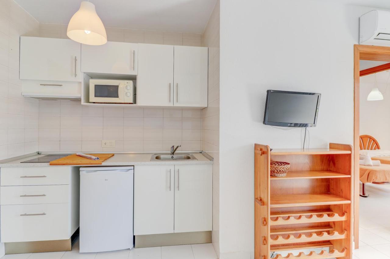 Apartamentos Llevant Port de Pollenca Bagian luar foto