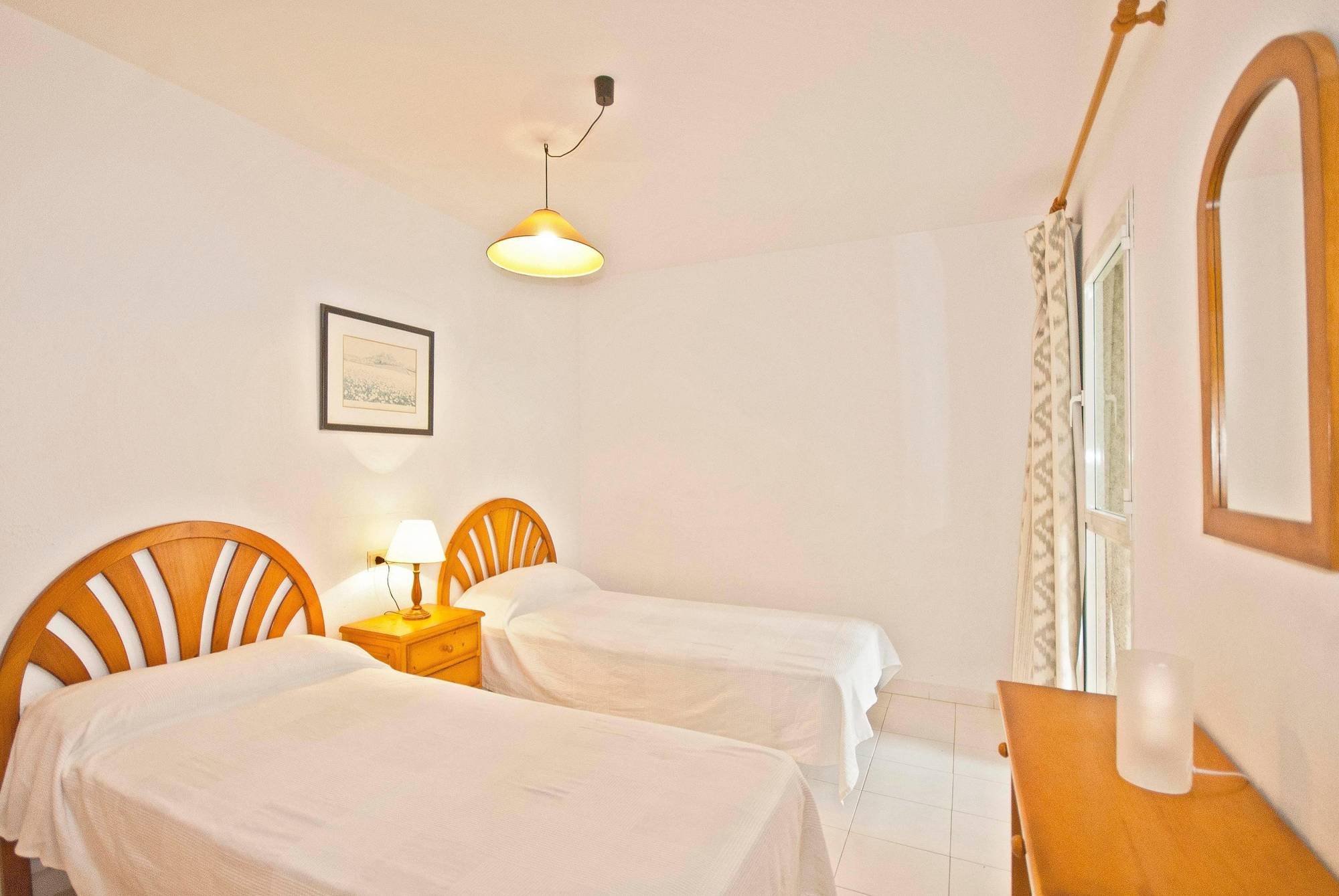 Apartamentos Llevant Port de Pollenca Bagian luar foto