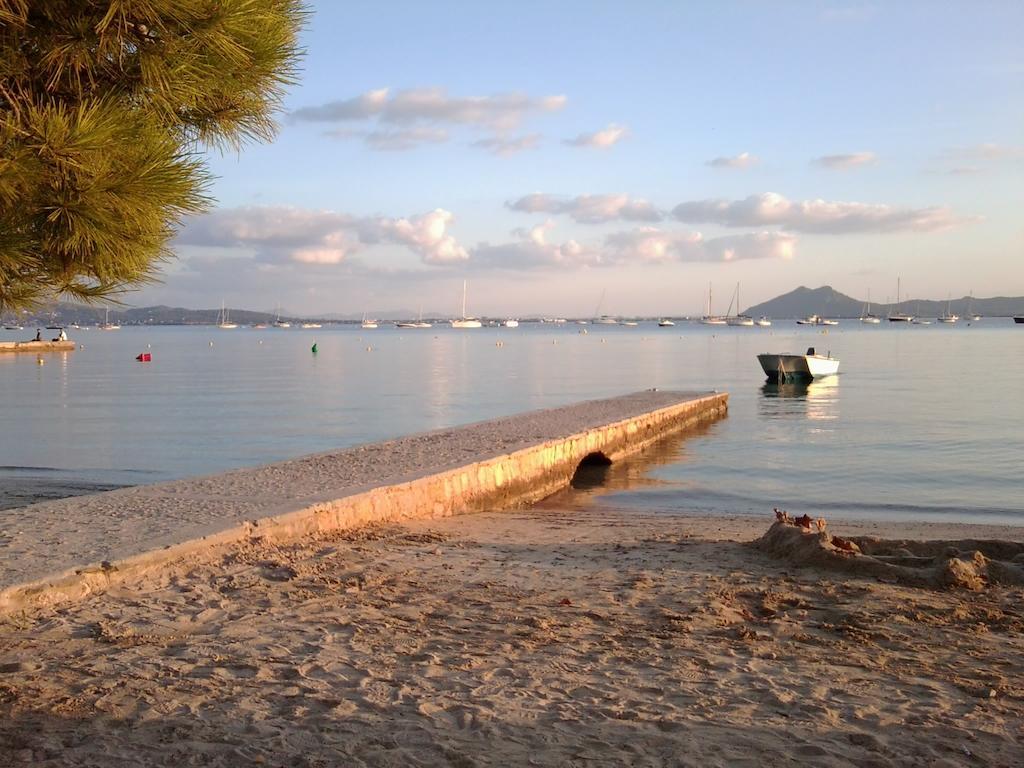 Apartamentos Llevant Port de Pollenca Bagian luar foto